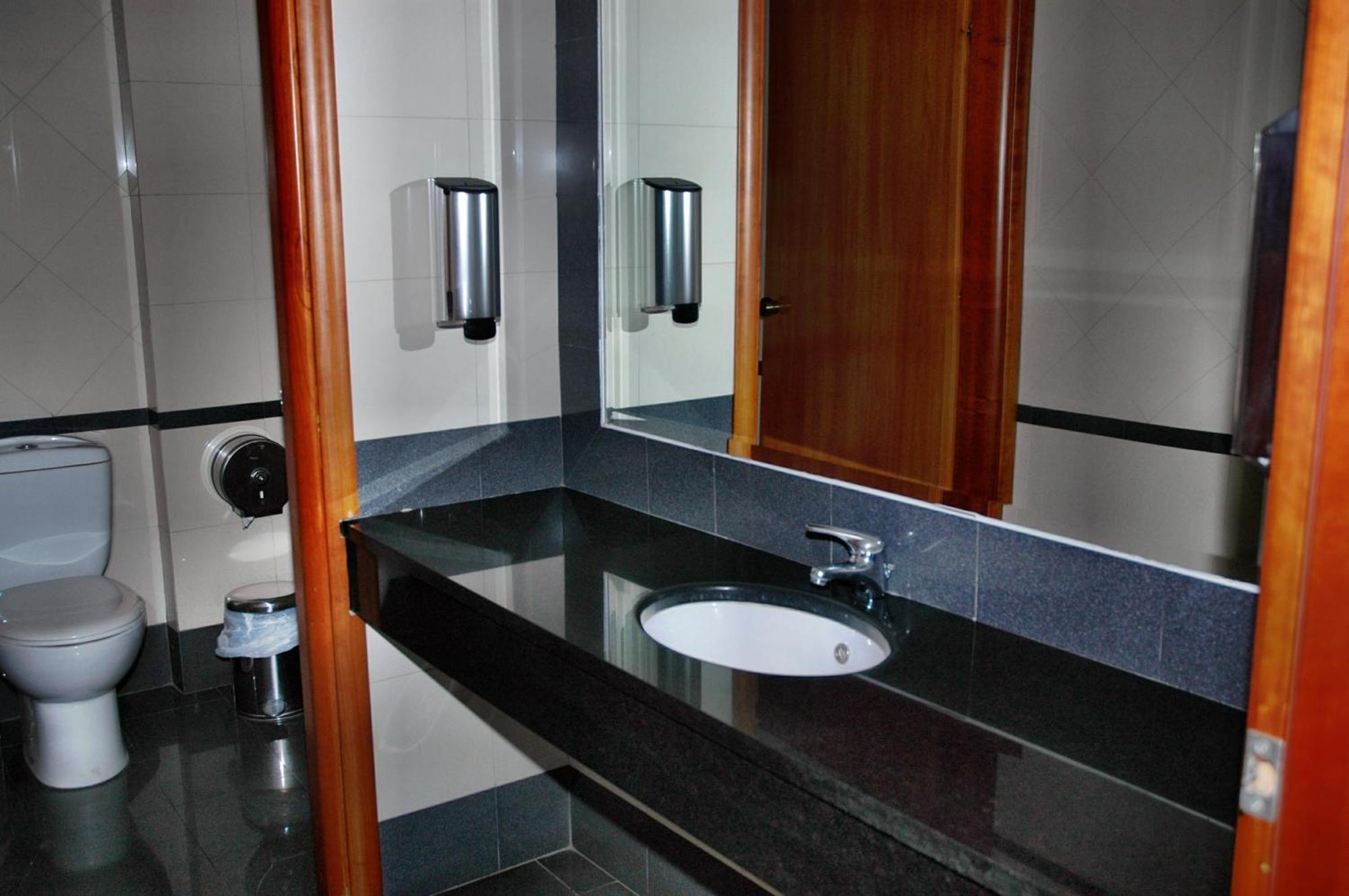 Hotel Elena Lamía Eksteriør billede