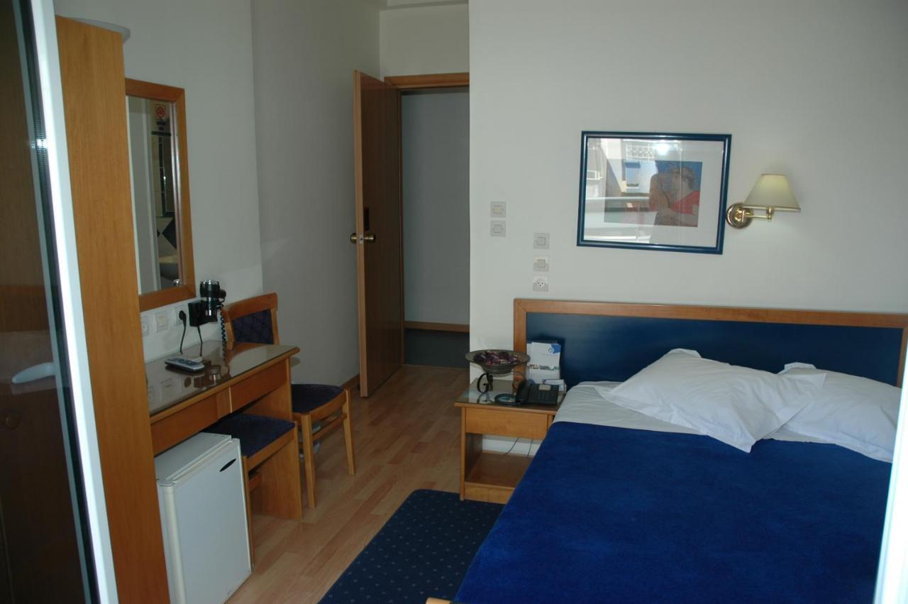 Hotel Elena Lamía Værelse billede